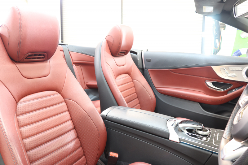 メルセデスベンツ Cクラス C180ｶﾌﾞﾘｵﾚ ｽﾎﾟｰﾂ ﾚｻﾞｰｴｸｽｸﾙｰｼﾌﾞ&ﾚｰﾀﾞｰｾｰﾌﾃｨPKG　ｷｰﾚｽｺﾞｰ 赤本革 ｴｱｽｶｰﾌ ﾍｯﾄﾞｱｯﾌﾟD HDDﾅﾋﾞTV BT音楽 ﾊﾞｯｸｶﾒﾗ PTS LEDﾗｲﾄ AMGｴｱﾛ&19AW ﾀﾞｲﾅﾐｯｸS 赤幌 9AT　2年保証