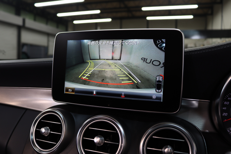 メルセデスベンツ Cクラス C180ｶﾌﾞﾘｵﾚ ｽﾎﾟｰﾂ ﾚｻﾞｰｴｸｽｸﾙｰｼﾌﾞ&ﾚｰﾀﾞｰｾｰﾌﾃｨPKG　ｷｰﾚｽｺﾞｰ 赤本革 ｴｱｽｶｰﾌ ﾍｯﾄﾞｱｯﾌﾟD HDDﾅﾋﾞTV BT音楽 ﾊﾞｯｸｶﾒﾗ PTS LEDﾗｲﾄ AMGｴｱﾛ&19AW ﾀﾞｲﾅﾐｯｸS 赤幌 9AT　2年保証