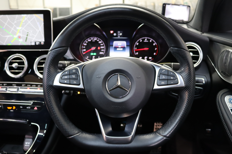 メルセデスベンツ GLC GLC250 4MATIC ｽﾎﾟｰﾂ 本革仕様 ﾚｰﾀﾞｰｾｰﾌﾃｨPKG　ｷｰﾚｽｺﾞｰ 黒本革 ﾊﾟﾉﾗﾏSR 純正HDDﾅﾋﾞTV BT音楽 ﾌﾞﾙﾒｽﾀｰ 360ｶﾒﾗ PTS LEDﾗｲﾄ 自動Rｹﾞｰﾄ ﾊﾝｽﾞﾌﾘｰA AMGｴｱﾛ&19AW 9AT　2年保証