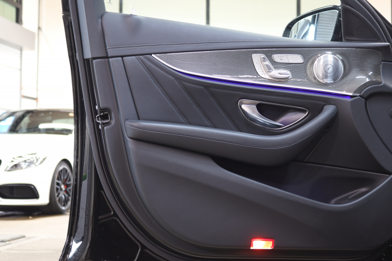 AMG Eクラス E43 4MATIC ｽﾃｰｼｮﾝﾜｺﾞﾝ ﾚｰﾀﾞｰｾｰﾌﾃｨPKG　ｷｰﾚｽｺﾞｰ 黒本革 ｼｰﾄﾋｰﾀｰ ﾊﾟﾉﾗﾏSR ﾍｯﾄﾞｱｯﾌﾟD HDDﾅﾋﾞTV ｽﾏﾎ連携 ﾌﾞﾙﾒｽﾀｰ 360ｶﾒﾗ PTS LEDﾗｲﾄ 自動Rｹﾞｰﾄ ﾊﾝｽﾞﾌﾘｰA AMG専用装備&ﾁｭｰﾆﾝｸﾞ 9AT　2年保証