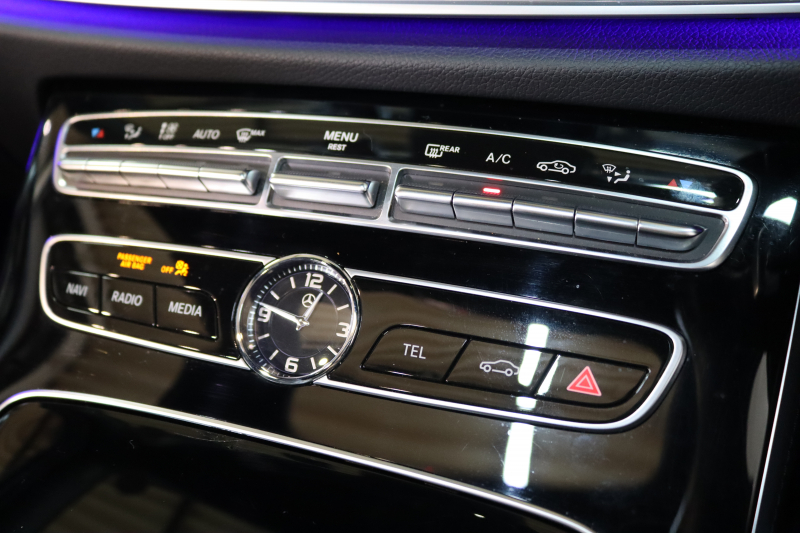 AMG Eクラス E43 4MATIC ｽﾃｰｼｮﾝﾜｺﾞﾝ ﾚｰﾀﾞｰｾｰﾌﾃｨPKG　ｷｰﾚｽｺﾞｰ 黒本革 ｼｰﾄﾋｰﾀｰ ﾊﾟﾉﾗﾏSR ﾍｯﾄﾞｱｯﾌﾟD HDDﾅﾋﾞTV ｽﾏﾎ連携 ﾌﾞﾙﾒｽﾀｰ 360ｶﾒﾗ PTS LEDﾗｲﾄ 自動Rｹﾞｰﾄ ﾊﾝｽﾞﾌﾘｰA AMG専用装備&ﾁｭｰﾆﾝｸﾞ 9AT　2年保証