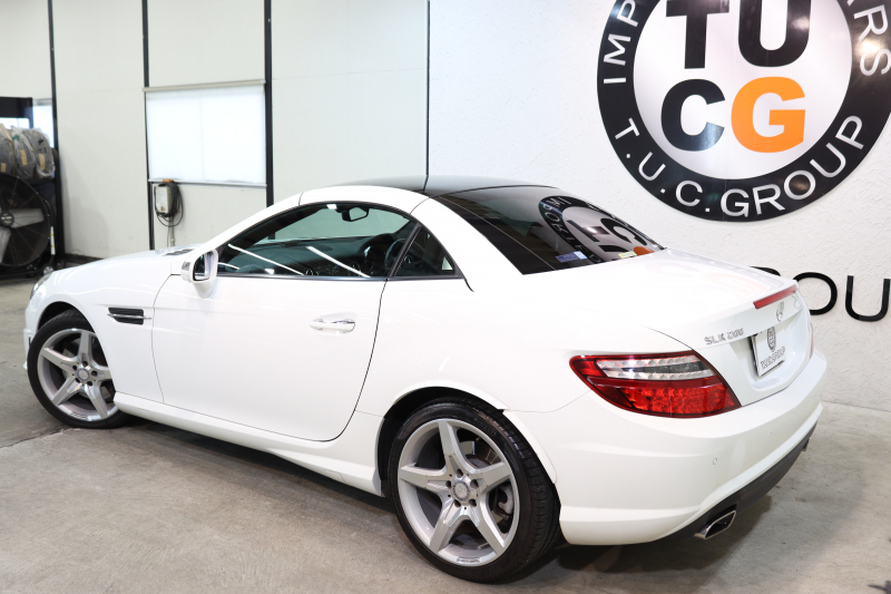 メルセデスベンツ SLKクラス SLK200 ｴｸｽｸﾙｰｼﾌﾞ AMGｽﾎﾟｰﾂ&ﾚｰﾀﾞｰｾｰﾌﾃｨPKG　中期 ｷｰﾚｽｺﾞｰ 黒本革 ｴｱｽｶｰﾌ ｶﾞﾗｽﾙｰﾌ HDDﾅﾋﾞTV BT音楽 ﾊﾞｯｸｶﾒﾗ PTS DSRC ｷｾﾉﾝ AMGｴｱﾛ&18AW ｴｱｶﾞｲﾄﾞ　2年保証