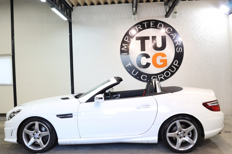 メルセデスベンツ SLKクラス SLK200 ｴｸｽｸﾙｰｼﾌﾞ AMGｽﾎﾟｰﾂ&ﾚｰﾀﾞｰｾｰﾌﾃｨPKG　中期 ｷｰﾚｽｺﾞｰ 黒本革 ｴｱｽｶｰﾌ ｶﾞﾗｽﾙｰﾌ HDDﾅﾋﾞTV BT音楽 ﾊﾞｯｸｶﾒﾗ PTS DSRC ｷｾﾉﾝ AMGｴｱﾛ&18AW ｴｱｶﾞｲﾄﾞ　2年保証