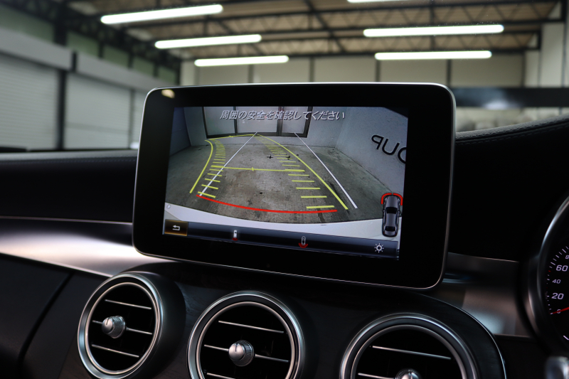 メルセデスベンツ Cクラス C200 AVG AMGﾗｲﾝ ﾚｻﾞｰｴｸｽｸﾙｰｼﾌﾞ&ﾚｰﾀﾞｰｾｰﾌﾃｨPKG　1ｵｰﾅｰ ｷｰﾚｽｺﾞｰ 黒本革 ﾊﾟﾉﾗﾏSR HUD HDDﾅﾋﾞTV BT音楽 ﾊﾞｯｸｶﾒﾗ PTS LEDﾗｲﾄ 自動ﾄﾗﾝｸ ｴｱﾊﾞﾗﾝｽPKG AMGｴｱﾛ&18AW ｴｱｻｽ　2年保証