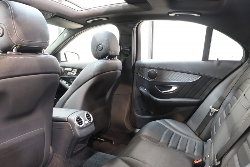 メルセデスベンツ Cクラス C200 AVG AMGﾗｲﾝ ﾚｻﾞｰｴｸｽｸﾙｰｼﾌﾞ&ﾚｰﾀﾞｰｾｰﾌﾃｨPKG　1ｵｰﾅｰ ｷｰﾚｽｺﾞｰ 黒本革 ﾊﾟﾉﾗﾏSR HUD HDDﾅﾋﾞTV BT音楽 ﾊﾞｯｸｶﾒﾗ PTS LEDﾗｲﾄ 自動ﾄﾗﾝｸ ｴｱﾊﾞﾗﾝｽPKG AMGｴｱﾛ&18AW ｴｱｻｽ　2年保証