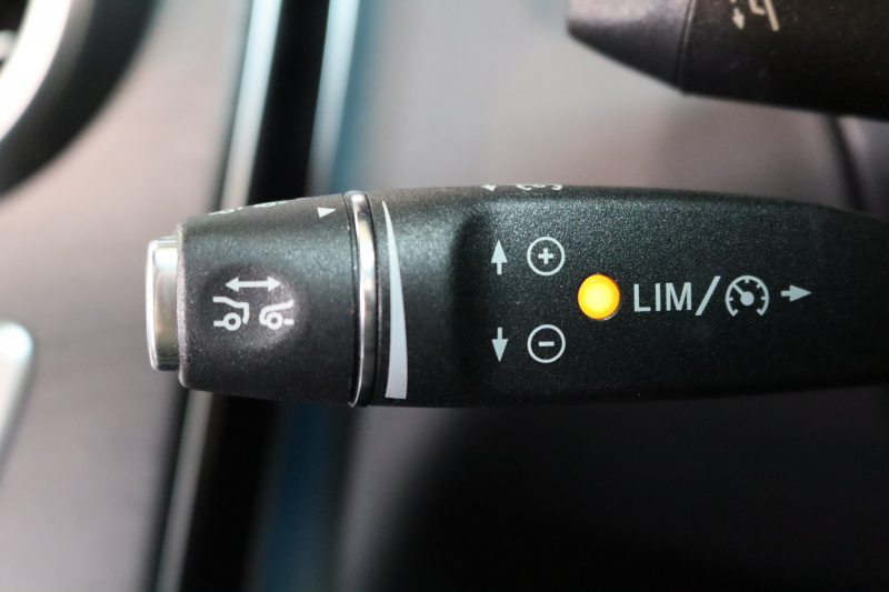 メルセデスベンツ Cクラス C200 AVG AMGﾗｲﾝ ﾚｻﾞｰｴｸｽｸﾙｰｼﾌﾞ&ﾚｰﾀﾞｰｾｰﾌﾃｨPKG　1ｵｰﾅｰ ｷｰﾚｽｺﾞｰ 黒本革 ﾊﾟﾉﾗﾏSR HUD HDDﾅﾋﾞTV BT音楽 ﾊﾞｯｸｶﾒﾗ PTS LEDﾗｲﾄ 自動ﾄﾗﾝｸ ｴｱﾊﾞﾗﾝｽPKG AMGｴｱﾛ&18AW ｴｱｻｽ　2年保証