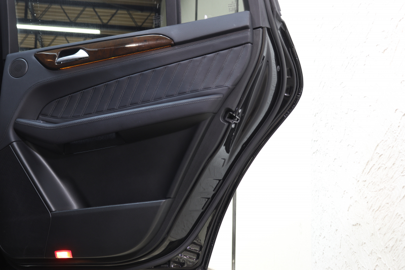 メルセデスベンツ GLS GLS350d 4MATIC ｽﾎﾟｰﾂ ﾚｰﾀﾞｰｾｰﾌﾃｨPKG　ｷｰﾚｽｺﾞｰ 黒本革 ｼｰﾄﾋｰﾀｰ ﾊﾟﾉﾗﾏSR 純正ﾅﾋﾞTV ｽﾏﾎ連携 BT音楽 harman/kardon 360ｶﾒﾗ PTS DSRC 自動Rｹﾞｰﾄ AMGｴｱﾛ&21AW ｻｲﾄﾞﾗﾝﾆﾝｸﾞﾎﾞｰﾄﾞ DSR ﾀﾞｲﾅﾐｯｸｾﾚｸﾄ ｴｱｻｽ 前後ﾄﾞﾗﾚｺ 9AT　2年保証