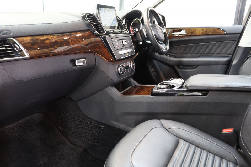 メルセデスベンツ GLS GLS350d 4MATIC ｽﾎﾟｰﾂ ﾚｰﾀﾞｰｾｰﾌﾃｨPKG　ｷｰﾚｽｺﾞｰ 黒本革 ｼｰﾄﾋｰﾀｰ ﾊﾟﾉﾗﾏSR 純正ﾅﾋﾞTV ｽﾏﾎ連携 BT音楽 harman/kardon 360ｶﾒﾗ PTS DSRC 自動Rｹﾞｰﾄ AMGｴｱﾛ&21AW ｻｲﾄﾞﾗﾝﾆﾝｸﾞﾎﾞｰﾄﾞ DSR ﾀﾞｲﾅﾐｯｸｾﾚｸﾄ ｴｱｻｽ 前後ﾄﾞﾗﾚｺ 9AT　2年保証