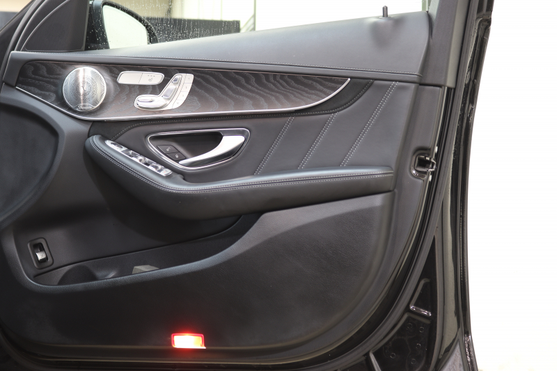 AMG Cクラス C63 ｽﾃｰｼｮﾝﾜｺﾞﾝ ﾚｰﾀﾞｰｾｰﾌﾃｨPKG　ｷｰﾚｽｺﾞｰ 黒本革 ﾊﾟﾉﾗﾏSR HDDﾅﾋﾞTV BT音楽 ﾌﾞﾙﾒｽﾀｰ ﾊﾞｯｸｶﾒﾗ PTS LEDﾗｲﾄ ﾊﾝｽﾞﾌﾘｰA AMG専用装備&ﾁｭｰﾆﾝｸﾞ ﾀﾞｲﾅﾐｯｸｾﾚｸﾄ　2年保証