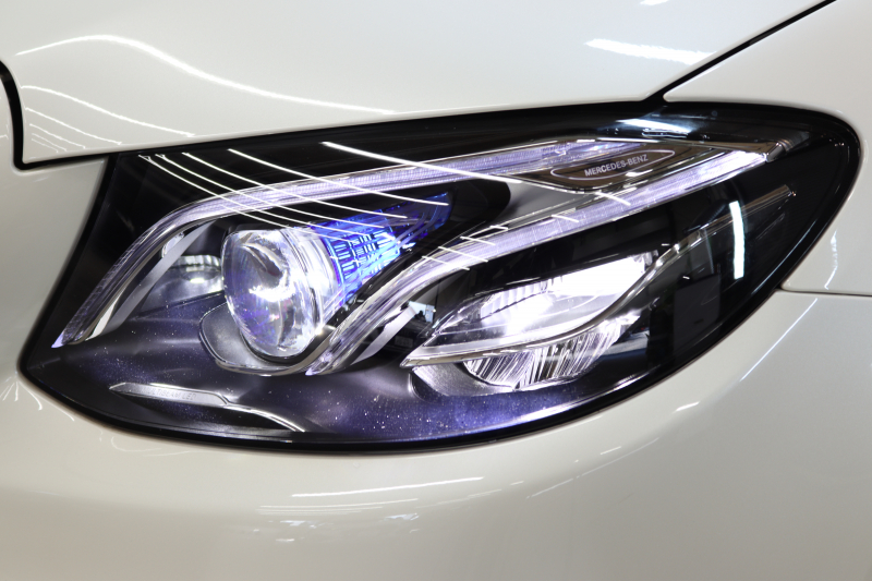 メルセデスベンツ Eクラス E200 AVG AMGﾗｲﾝ ｴｸｽｸﾙｰｼﾌﾞ&ﾚｰﾀﾞｰｾｰﾌﾃｨPKG　BSG搭載 中期 NEWｽﾃｱﾘﾝｸﾞ ｷｰﾚｽｺﾞｰ 黒本革 ﾊﾟﾉﾗﾏSR ﾍｯﾄﾞｱｯﾌﾟD HDDﾅﾋﾞTV ｽﾏﾎ連携 ﾌﾞﾙﾒｽﾀｰ 360ｶﾒﾗ PTS LEDﾗｲﾄ 自動ﾄﾗﾝｸ AMGｴｱﾛ&19AW ﾀﾞｲﾅﾐｯｸｾﾚｸﾄ 9AT　2年保証