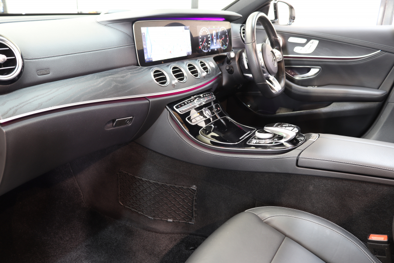 メルセデスベンツ Eクラス E200 AVG AMGﾗｲﾝ ｴｸｽｸﾙｰｼﾌﾞ&ﾚｰﾀﾞｰｾｰﾌﾃｨPKG　BSG搭載 中期 NEWｽﾃｱﾘﾝｸﾞ ｷｰﾚｽｺﾞｰ 黒本革 ﾊﾟﾉﾗﾏSR ﾍｯﾄﾞｱｯﾌﾟD HDDﾅﾋﾞTV ｽﾏﾎ連携 ﾌﾞﾙﾒｽﾀｰ 360ｶﾒﾗ PTS LEDﾗｲﾄ 自動ﾄﾗﾝｸ AMGｴｱﾛ&19AW ﾀﾞｲﾅﾐｯｸｾﾚｸﾄ 9AT　2年保証