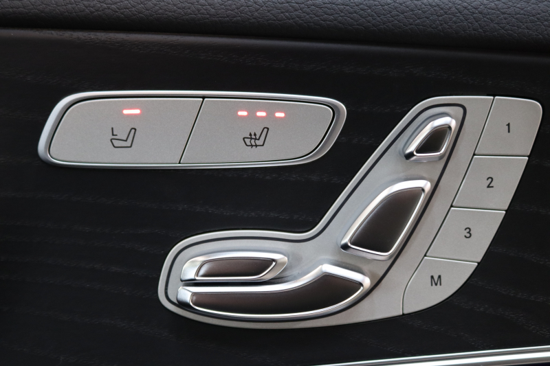 メルセデスベンツ Eクラス E200 AVG AMGﾗｲﾝ ｴｸｽｸﾙｰｼﾌﾞ&ﾚｰﾀﾞｰｾｰﾌﾃｨPKG　BSG搭載 中期 NEWｽﾃｱﾘﾝｸﾞ ｷｰﾚｽｺﾞｰ 黒本革 ﾊﾟﾉﾗﾏSR ﾍｯﾄﾞｱｯﾌﾟD HDDﾅﾋﾞTV ｽﾏﾎ連携 ﾌﾞﾙﾒｽﾀｰ 360ｶﾒﾗ PTS LEDﾗｲﾄ 自動ﾄﾗﾝｸ AMGｴｱﾛ&19AW ﾀﾞｲﾅﾐｯｸｾﾚｸﾄ 9AT　2年保証