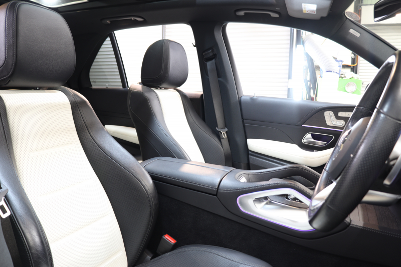 メルセデスベンツ GLE GLE400d 4MATIC ｽﾎﾟｰﾂ ﾚｰﾀﾞｰｾｰﾌﾃｨPKG　MEｺﾈｸﾄ ｷｰﾚｽｺﾞｰ 黒/白本革 ﾍﾞﾝﾁﾚｰﾀｰ ﾊﾟﾉﾗﾏSR HUD MBUXﾅﾋﾞTV BT音楽 ﾌﾞﾙﾒｽﾀｰ 360ｶﾒﾗ PTS LEDﾗｲﾄ 自動Rｹﾞｰﾄ ﾊﾝｽﾞﾌﾘｰA AMGｴｱﾛ&20AW ﾜｲﾔﾚｽ充電 9AT　2年保証