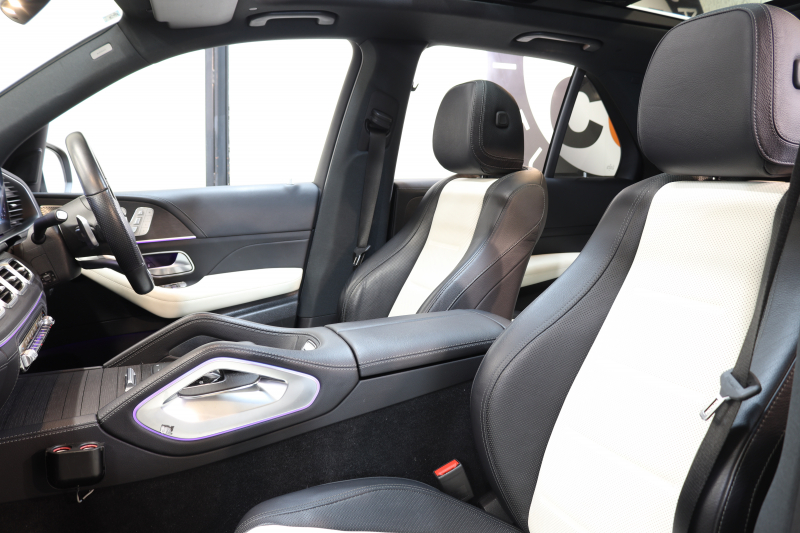 メルセデスベンツ GLE GLE400d 4MATIC ｽﾎﾟｰﾂ ﾚｰﾀﾞｰｾｰﾌﾃｨPKG　MEｺﾈｸﾄ ｷｰﾚｽｺﾞｰ 黒/白本革 ﾍﾞﾝﾁﾚｰﾀｰ ﾊﾟﾉﾗﾏSR HUD MBUXﾅﾋﾞTV BT音楽 ﾌﾞﾙﾒｽﾀｰ 360ｶﾒﾗ PTS LEDﾗｲﾄ 自動Rｹﾞｰﾄ ﾊﾝｽﾞﾌﾘｰA AMGｴｱﾛ&20AW ﾜｲﾔﾚｽ充電 9AT　2年保証