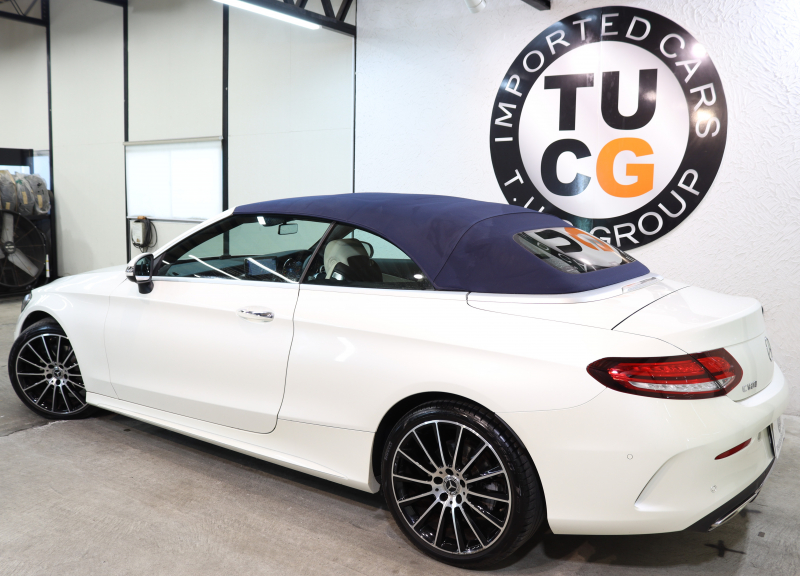 メルセデスベンツ Cクラス C180ｶﾌﾞﾘｵﾚ ｽﾎﾟｰﾂ ﾚｻﾞｰｴｸｽｸﾙｰｼﾌﾞ&ﾚｰﾀﾞｰｾｰﾌﾃｨPKG　後期最終 ｷｰﾚｽｺﾞｰ 白本革 ｴｱｽｶｰﾌ 青幌 ﾍｯﾄﾞｱｯﾌﾟD HDDﾅﾋﾞTV ｽﾏﾎ連携 ﾊﾞｯｸｶﾒﾗ PTS LEDﾗｲﾄ AMGｴｱﾛ&19AW ｴｱｻｽ 9AT　2年保証