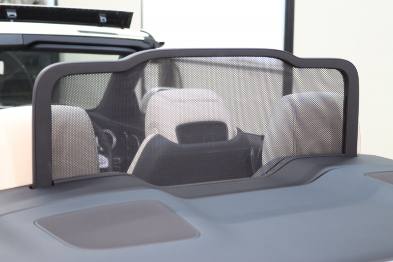 メルセデスベンツ Cクラス C180ｶﾌﾞﾘｵﾚ ｽﾎﾟｰﾂ ﾚｻﾞｰｴｸｽｸﾙｰｼﾌﾞ&ﾚｰﾀﾞｰｾｰﾌﾃｨPKG　後期最終 ｷｰﾚｽｺﾞｰ 白本革 ｴｱｽｶｰﾌ 青幌 ﾍｯﾄﾞｱｯﾌﾟD HDDﾅﾋﾞTV ｽﾏﾎ連携 ﾊﾞｯｸｶﾒﾗ PTS LEDﾗｲﾄ AMGｴｱﾛ&19AW ｴｱｻｽ 9AT　2年保証