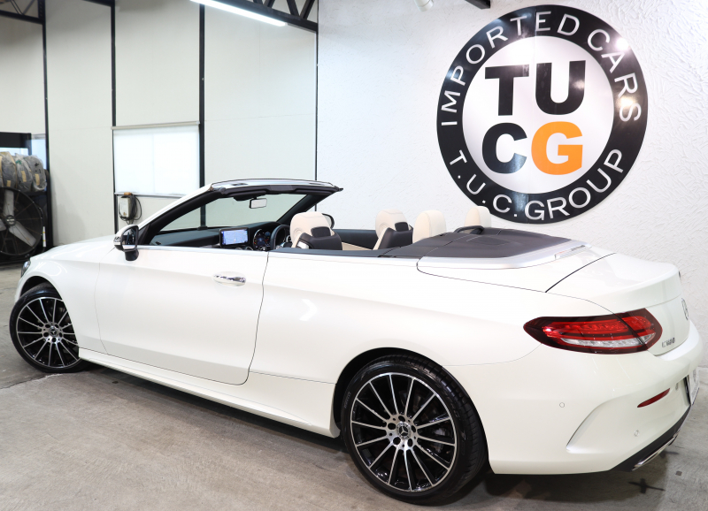 メルセデスベンツ Cクラス C180ｶﾌﾞﾘｵﾚ ｽﾎﾟｰﾂ ﾚｻﾞｰｴｸｽｸﾙｰｼﾌﾞ&ﾚｰﾀﾞｰｾｰﾌﾃｨPKG　後期最終 ｷｰﾚｽｺﾞｰ 白本革 ｴｱｽｶｰﾌ 青幌 ﾍｯﾄﾞｱｯﾌﾟD HDDﾅﾋﾞTV ｽﾏﾎ連携 ﾊﾞｯｸｶﾒﾗ PTS LEDﾗｲﾄ AMGｴｱﾛ&19AW ｴｱｻｽ 9AT　2年保証