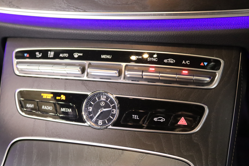 メルセデスベンツ Eクラス E300ｸｰﾍﾟ ｽﾎﾟｰﾂ ﾚｰﾀﾞｰｾｰﾌﾃｨPKG　ｷｰﾚｽｺﾞｰ 黒本革 ｼｰﾄﾋｰﾀｰ ﾍｯﾄﾞｱｯﾌﾟD HDDﾅﾋﾞTV ｽﾏﾎ連携 360ｶﾒﾗ PTS LEDﾗｲﾄ ﾊﾝｽﾞﾌﾘｰA AMGｴｱﾛ&19AW ﾊﾟﾅﾒﾘｶｰﾅｸﾞﾘﾙ ﾀﾞｲﾅﾐｯｸｾﾚｸﾄ 9AT　2年保証