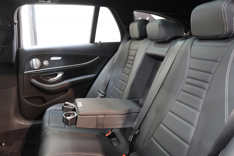 メルセデスベンツ Eクラス E200ｽﾃｰｼｮﾝﾜｺﾞﾝ ｽﾎﾟｰﾂ AMGﾗｲﾝｲﾝﾃﾘｱ&ｴｸｽｸﾙｰｼﾌﾞ&ﾚｰﾀﾞｰｾｰﾌﾃｨPKG　後期 ｷｰﾚｽｺﾞｰ 黒本革 ﾊﾟﾉﾗﾏSR ﾍｯﾄﾞｱｯﾌﾟD MBUXﾅﾋﾞTV&ARﾅﾋﾞ 360ｶﾒﾗ PTS LEDﾗｲﾄ 自動Rｹﾞｰﾄ AMGｴｱﾛ&19AW ﾀﾞｲﾅﾐｯｸS 9AT　2年保証