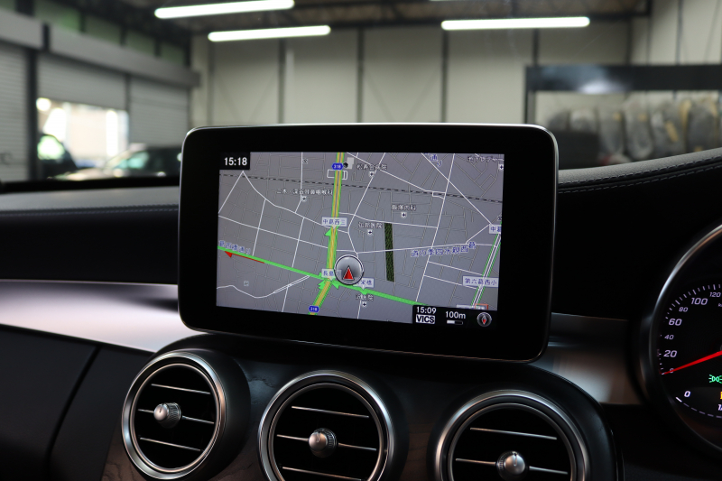 メルセデスベンツ Cクラス C200 AVG AMGﾗｲﾝ ﾚｰﾀﾞｰｾｰﾌﾃｨPKG　1ｵｰﾅｰ ｷｰﾚｽｺﾞｰ 黒革 HDDﾅﾋﾞTV BT音楽 ﾊﾞｯｸｶﾒﾗ PTS LEDﾗｲﾄ AMGｴｱﾛ&18AW ﾀﾞｲﾅﾐｯｸS　2年保証