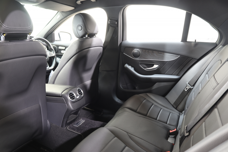 メルセデスベンツ Cクラス C200 AVG AMGﾗｲﾝ ﾚｰﾀﾞｰｾｰﾌﾃｨPKG　1ｵｰﾅｰ ｷｰﾚｽｺﾞｰ 黒革 HDDﾅﾋﾞTV BT音楽 ﾊﾞｯｸｶﾒﾗ PTS LEDﾗｲﾄ AMGｴｱﾛ&18AW ﾀﾞｲﾅﾐｯｸS　2年保証