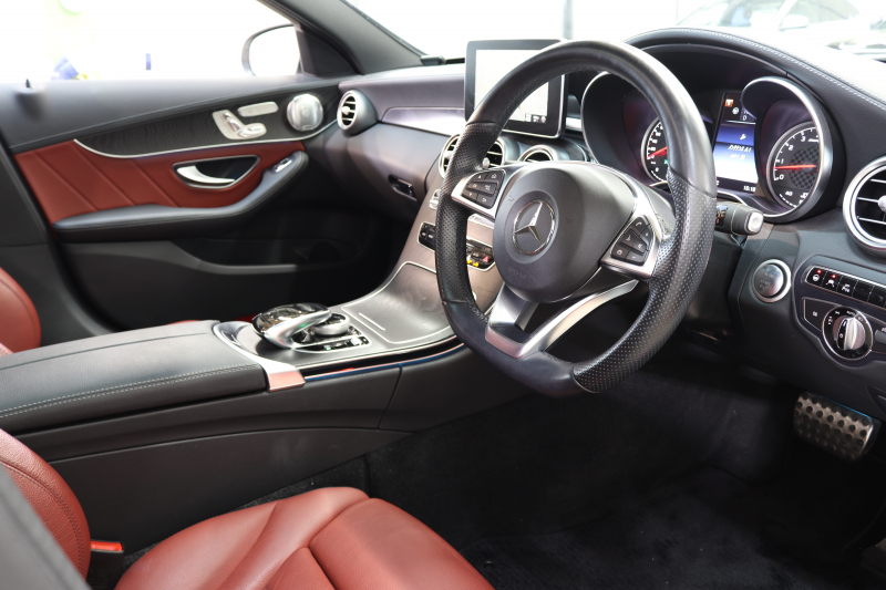 AMG Cクラス C43 4MATIC ｴｸｽｸﾙｰｼﾌﾞ&ﾚｰﾀﾞｰｾｰﾌﾃｨPKG　ｷｰﾚｽｺﾞｰ 赤本革 ﾊﾟﾉﾗﾏSR HDDﾅﾋﾞTV BT音楽 ﾌﾞﾙﾒｽﾀｰ ﾊﾞｯｸｶﾒﾗ PTS LEDﾗｲﾄ ﾊﾝｽﾞﾌﾘｰA AMG専用装備&ﾁｭｰﾆﾝｸﾞﾀﾞｲﾅﾐｯｸｾﾚｸﾄ 9AT　2年保証