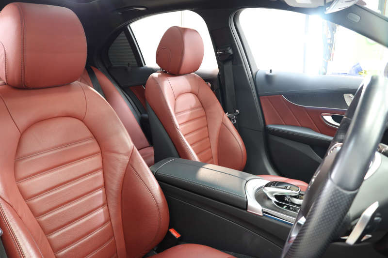 AMG Cクラス C43 4MATIC ｴｸｽｸﾙｰｼﾌﾞ&ﾚｰﾀﾞｰｾｰﾌﾃｨPKG　ｷｰﾚｽｺﾞｰ 赤本革 ﾊﾟﾉﾗﾏSR HDDﾅﾋﾞTV BT音楽 ﾌﾞﾙﾒｽﾀｰ ﾊﾞｯｸｶﾒﾗ PTS LEDﾗｲﾄ ﾊﾝｽﾞﾌﾘｰA AMG専用装備&ﾁｭｰﾆﾝｸﾞﾀﾞｲﾅﾐｯｸｾﾚｸﾄ 9AT　2年保証