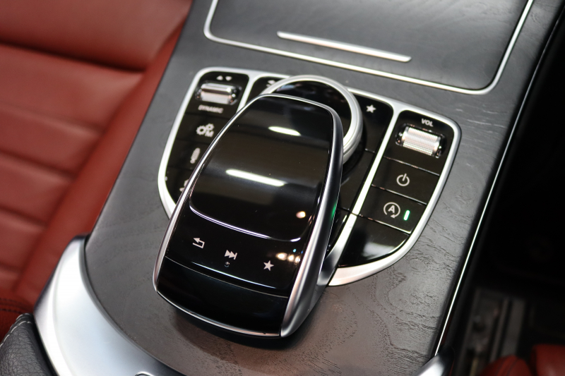 AMG Cクラス C43 4MATIC ｴｸｽｸﾙｰｼﾌﾞ&ﾚｰﾀﾞｰｾｰﾌﾃｨPKG　ｷｰﾚｽｺﾞｰ 赤本革 ﾊﾟﾉﾗﾏSR HDDﾅﾋﾞTV BT音楽 ﾌﾞﾙﾒｽﾀｰ ﾊﾞｯｸｶﾒﾗ PTS LEDﾗｲﾄ ﾊﾝｽﾞﾌﾘｰA AMG専用装備&ﾁｭｰﾆﾝｸﾞﾀﾞｲﾅﾐｯｸｾﾚｸﾄ 9AT　2年保証