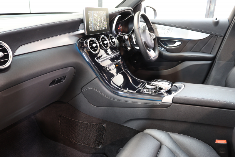 メルセデスベンツ GLC GLC250 4MATIC ｽﾎﾟｰﾂ 本革仕様 ｷｰﾚｽｺﾞｰ 黒本革 ﾊﾟﾉﾗﾏSR ﾍｯﾄﾞｱｯﾌﾟD HDDﾅﾋﾞTV BT音楽 ﾌﾞﾙﾒｽﾀｰ 360ｶﾒﾗ PTS LEDﾗｲﾄ ﾊﾝｽﾞﾌﾘｰA AMGｴｱﾛ&19AW ﾀﾞｲﾅﾐｯｸｾﾚｸﾄ 9AT　2年保証