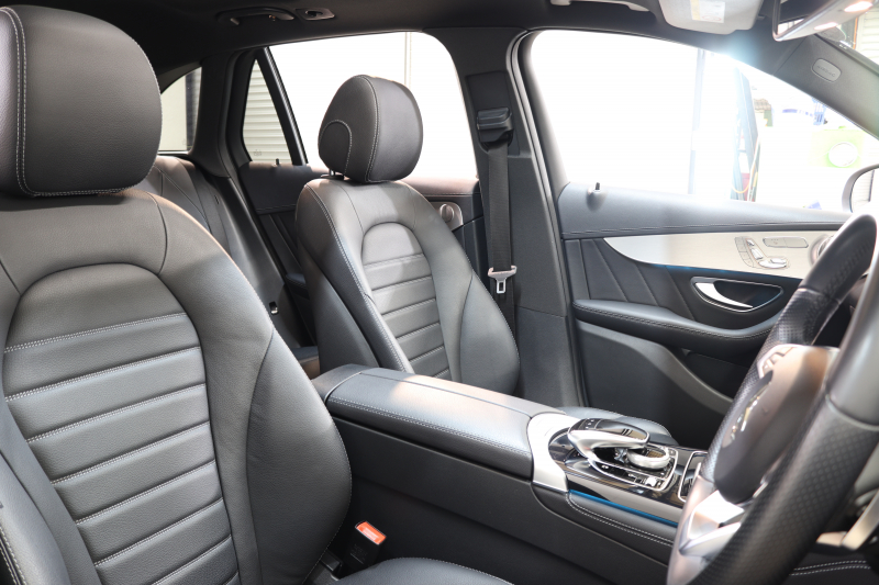 メルセデスベンツ GLC GLC250 4MATIC ｽﾎﾟｰﾂ 本革仕様 ｷｰﾚｽｺﾞｰ 黒本革 ﾊﾟﾉﾗﾏSR ﾍｯﾄﾞｱｯﾌﾟD HDDﾅﾋﾞTV BT音楽 ﾌﾞﾙﾒｽﾀｰ 360ｶﾒﾗ PTS LEDﾗｲﾄ ﾊﾝｽﾞﾌﾘｰA AMGｴｱﾛ&19AW ﾀﾞｲﾅﾐｯｸｾﾚｸﾄ 9AT　2年保証