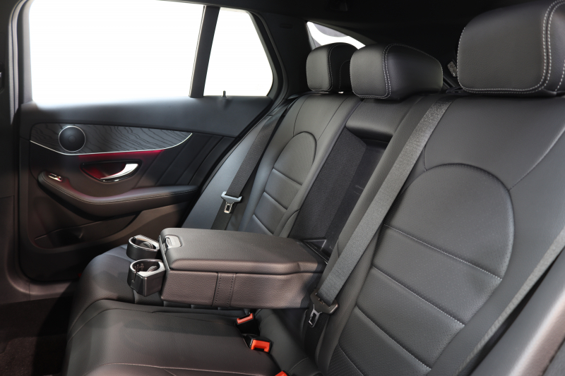 メルセデスベンツ Cクラス C200ｽﾃｰｼｮﾝﾜｺﾞﾝ ﾛｰﾚｳｽｴﾃﾞｨｼｮﾝ ｽﾎﾟｰﾂﾌﾟﾗｽ&ﾚｰﾀﾞｰｾｰﾌﾃｨPKG　特別仕様車 BSG搭載 後期最終ﾓﾃﾞﾙ 1ｵｰﾅｰ ｷｰﾚｽｺﾞｰ 黒革 ﾍｯﾄﾞｱｯﾌﾟD HDDﾅﾋﾞTV ｽﾏﾎ連携 ﾊﾞｯｸｶﾒﾗ PTS LEDﾗｲﾄ ﾊﾝｽﾞﾌﾘｰA AMGｴｱﾛ&18AW ﾜｲﾔﾚｽ充電 9AT　2年保証