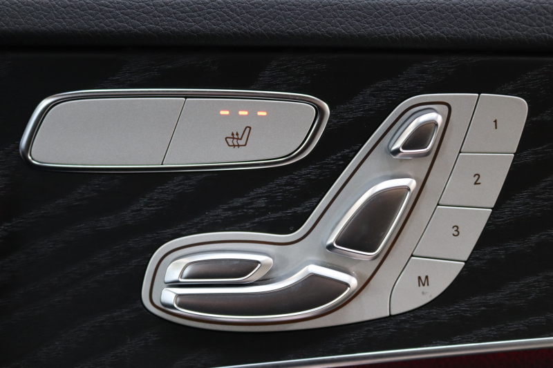 メルセデスベンツ Cクラス C200ｽﾃｰｼｮﾝﾜｺﾞﾝ ﾛｰﾚｳｽｴﾃﾞｨｼｮﾝ ｽﾎﾟｰﾂﾌﾟﾗｽ&ﾚｰﾀﾞｰｾｰﾌﾃｨPKG　特別仕様車 BSG搭載 後期最終ﾓﾃﾞﾙ 1ｵｰﾅｰ ｷｰﾚｽｺﾞｰ 黒革 ﾍｯﾄﾞｱｯﾌﾟD HDDﾅﾋﾞTV ｽﾏﾎ連携 ﾊﾞｯｸｶﾒﾗ PTS LEDﾗｲﾄ ﾊﾝｽﾞﾌﾘｰA AMGｴｱﾛ&18AW ﾜｲﾔﾚｽ充電 9AT　2年保証