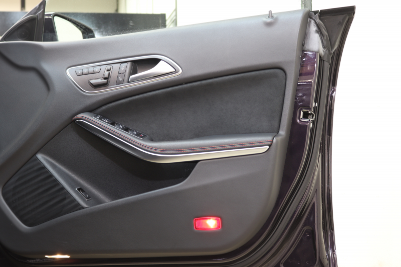 メルセデスベンツ CLAクラス CLA180 ｼｭｰﾃｨﾝｸﾞﾌﾞﾚｰｸ ｽﾎﾟｰﾂ ﾍﾞｰｼｯｸ&ﾚｰﾀﾞｰｾｰﾌﾃｨPKG　中期 ｷｰﾚｽｺﾞｰ ﾚｻﾞｰDINAMICAｼｰﾄ HDDﾅﾋﾞTV BT音楽 ﾊﾞｯｸｶﾒﾗ PTS DSRC ｷｾﾉﾝ AMGｴｱﾛ&18AW ﾀﾞｲﾅﾐｯｸｾﾚｸﾄ 純正ﾄﾞﾗﾚｺ 希少色ﾉｰｻﾞﾝﾗｲﾂﾌﾞﾗｯｸ　2年保証