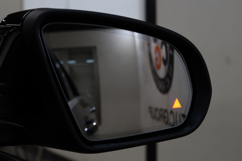 メルセデスベンツ Cクラス C200 AVG AMGﾗｲﾝ ﾚｰﾀﾞｰｾｰﾌﾃｨPKG　BSG搭載 後期 MEｺﾈｸﾄ ｷｰﾚｽｺﾞｰ 黒革 HDDﾅﾋﾞTV ｽﾏﾎ連携 ﾊﾞｯｸｶﾒﾗ PTS LEDﾗｲﾄ AMGｴｱﾛ&18AW ﾀﾞｲﾅﾐｯｸS ｴｱｻｽ 9AT　2年保証