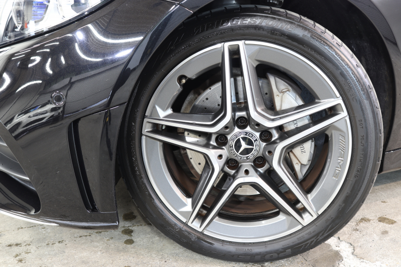 メルセデスベンツ Cクラス C200 AVG AMGﾗｲﾝ ﾚｰﾀﾞｰｾｰﾌﾃｨPKG　BSG搭載 後期 MEｺﾈｸﾄ ｷｰﾚｽｺﾞｰ 黒革 HDDﾅﾋﾞTV ｽﾏﾎ連携 ﾊﾞｯｸｶﾒﾗ PTS LEDﾗｲﾄ AMGｴｱﾛ&18AW ﾀﾞｲﾅﾐｯｸS ｴｱｻｽ 9AT　2年保証