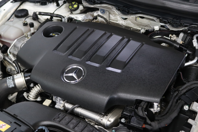 メルセデスベンツ GLA GLA200d 4MATIC AMGﾗｲﾝ AMGﾚｻﾞｰｴｸｽｸﾙｰｼﾌﾞ&ｱﾄﾞﾊﾞﾝｽﾄﾞ&ﾅﾋﾞｹﾞｰｼｮﾝ&ﾚｰﾀﾞｰｾｰﾌﾃｨPKG　ｷｰﾚｽｺﾞｰ 赤/黒本革 ﾊﾟﾉﾗﾏSR ﾍｯﾄﾞｱｯﾌﾟD MBUXﾅﾋﾞTV BT音楽 ｱﾄﾞﾊﾞﾝｽﾄﾞｻｳﾝﾄﾞ 360ｶﾒﾗ PTS LEDﾗｲﾄ ﾊﾝｽﾞﾌﾘｰA AMGｴｱﾛ&19AW 8AT　2年保証