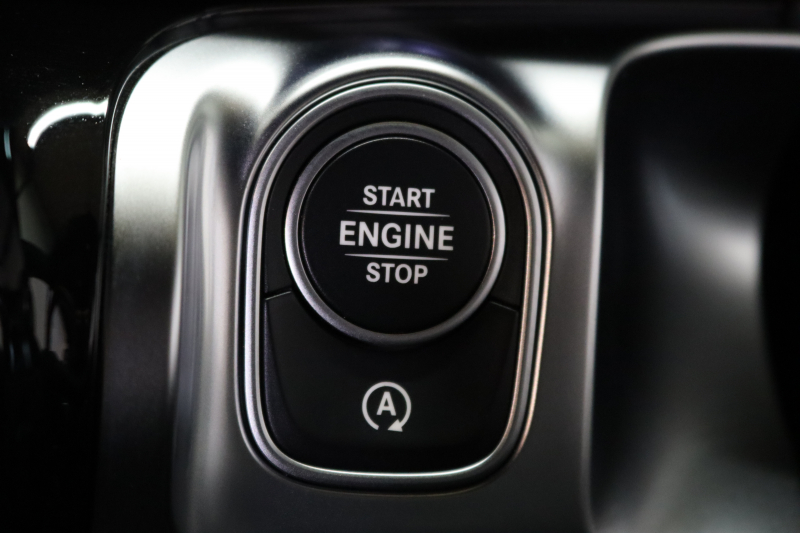 メルセデスベンツ GLB GLB250 4MATIC ｽﾎﾟｰﾂ ﾅｲﾄ&ﾅﾋﾞｹﾞｰｼｮﾝ&ﾚｰﾀﾞｰｾｰﾌﾃｨPKG　ｷｰﾚｽｺﾞｰ 黒本革 MBUXﾅﾋﾞTV BT音楽 ｱﾄﾞﾊﾞﾝｽﾄﾞｻｳﾝﾄﾞ 360ｶﾒﾗ PTS LEDﾗｲﾄ ﾊﾝｽﾞﾌﾘｰA AMGｴｱﾛ&20AW 8AT　2年保証