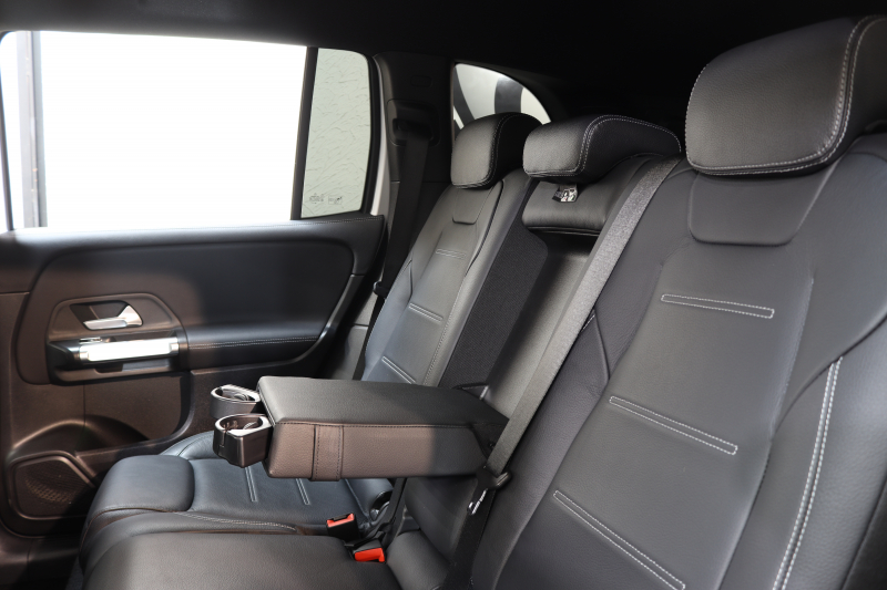 メルセデスベンツ GLB GLB250 4MATIC ｽﾎﾟｰﾂ ﾅｲﾄ&ﾅﾋﾞｹﾞｰｼｮﾝ&ﾚｰﾀﾞｰｾｰﾌﾃｨPKG　ｷｰﾚｽｺﾞｰ 黒本革 MBUXﾅﾋﾞTV BT音楽 ｱﾄﾞﾊﾞﾝｽﾄﾞｻｳﾝﾄﾞ 360ｶﾒﾗ PTS LEDﾗｲﾄ ﾊﾝｽﾞﾌﾘｰA AMGｴｱﾛ&20AW 8AT　2年保証