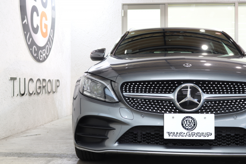 メルセデスベンツ Cクラス C220dｽﾃｰｼｮﾝﾜｺﾞﾝ AVG AMGﾗｲﾝ ﾚｻﾞｰｴｸｽｸﾙｰｼﾌﾞ&ﾚｰﾀﾞｰｾｰﾌﾃｨPKG　後期 MEｺﾈｸﾄ ｷｰﾚｽｺﾞｰ 黒本革 ﾍｯﾄﾞｱｯﾌﾟD HDDﾅﾋﾞTV ｽﾏﾎ連携 ﾊﾞｯｸｶﾒﾗ PTS LEDﾗｲﾄ ﾊﾝｽﾞﾌﾘｰA AMGｴｱﾛ&18AW ｴｱｻｽ 9AT 希少色ｾﾚﾅｲﾄｸﾞﾚｰM　2年保証