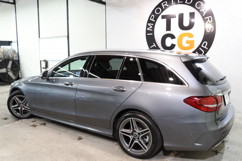 メルセデスベンツ Cクラス C220dｽﾃｰｼｮﾝﾜｺﾞﾝ AVG AMGﾗｲﾝ ﾚｻﾞｰｴｸｽｸﾙｰｼﾌﾞ&ﾚｰﾀﾞｰｾｰﾌﾃｨPKG　後期 MEｺﾈｸﾄ ｷｰﾚｽｺﾞｰ 黒本革 ﾍｯﾄﾞｱｯﾌﾟD HDDﾅﾋﾞTV ｽﾏﾎ連携 ﾊﾞｯｸｶﾒﾗ PTS LEDﾗｲﾄ ﾊﾝｽﾞﾌﾘｰA AMGｴｱﾛ&18AW ｴｱｻｽ 9AT 希少色ｾﾚﾅｲﾄｸﾞﾚｰM　2年保証