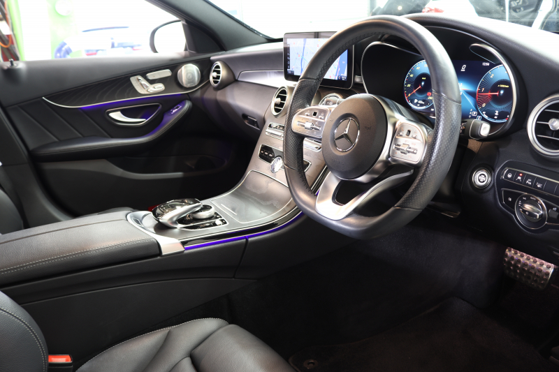 メルセデスベンツ Cクラス C220dｽﾃｰｼｮﾝﾜｺﾞﾝ AVG AMGﾗｲﾝ ﾚｻﾞｰｴｸｽｸﾙｰｼﾌﾞ&ﾚｰﾀﾞｰｾｰﾌﾃｨPKG　後期 MEｺﾈｸﾄ ｷｰﾚｽｺﾞｰ 黒本革 ﾍｯﾄﾞｱｯﾌﾟD HDDﾅﾋﾞTV ｽﾏﾎ連携 ﾊﾞｯｸｶﾒﾗ PTS LEDﾗｲﾄ ﾊﾝｽﾞﾌﾘｰA AMGｴｱﾛ&18AW ｴｱｻｽ 9AT 希少色ｾﾚﾅｲﾄｸﾞﾚｰM　2年保証