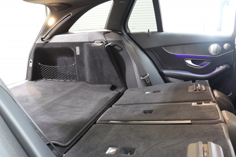 メルセデスベンツ Cクラス C220dｽﾃｰｼｮﾝﾜｺﾞﾝ AVG AMGﾗｲﾝ ﾚｻﾞｰｴｸｽｸﾙｰｼﾌﾞ&ﾚｰﾀﾞｰｾｰﾌﾃｨPKG　後期 MEｺﾈｸﾄ ｷｰﾚｽｺﾞｰ 黒本革 ﾍｯﾄﾞｱｯﾌﾟD HDDﾅﾋﾞTV ｽﾏﾎ連携 ﾊﾞｯｸｶﾒﾗ PTS LEDﾗｲﾄ ﾊﾝｽﾞﾌﾘｰA AMGｴｱﾛ&18AW ｴｱｻｽ 9AT 希少色ｾﾚﾅｲﾄｸﾞﾚｰM　2年保証