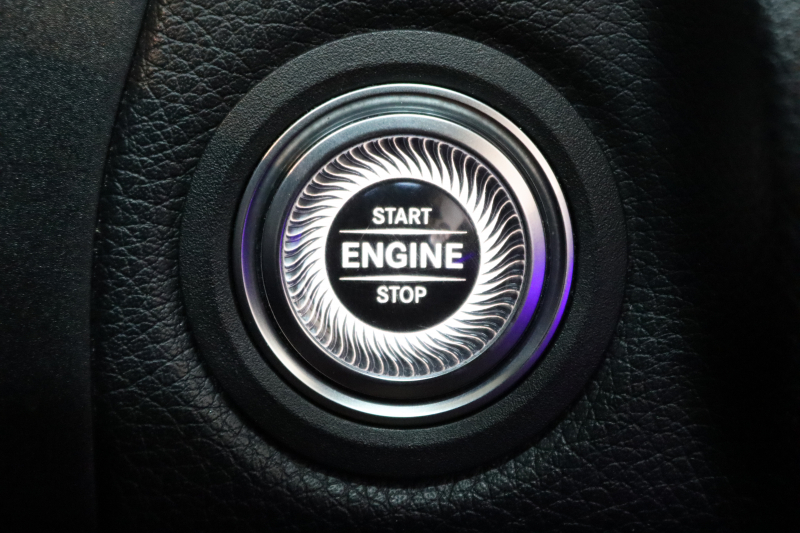 メルセデスベンツ Cクラス C200ｽﾃｰｼｮﾝﾜｺﾞﾝ 4MATIC AVG AMGﾗｲﾝ ﾚｻﾞｰｴｸｽｸﾙｰｼﾌﾞ&ﾚｰﾀﾞｰｾｰﾌﾃｨPKG　BSG搭載 ｷｰﾚｽｺﾞｰ 赤本革 ﾊﾟﾉﾗﾏSR ﾍｯﾄﾞｱｯﾌﾟD HDDﾅﾋﾞTV ｽﾏﾎ連携 ﾌﾞﾙﾒｽﾀｰ ﾊﾞｯｸｶﾒﾗ PTS LEDﾗｲﾄ ﾊﾝｽﾞﾌﾘｰA AMGｴｱﾛ&18AW ｴｱｻｽ 9AT　2年保証