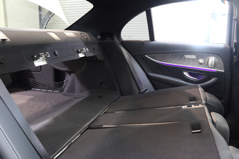 AMG Eクラス E53 4MATIC+ ｴｸｽｸﾙｰｼﾌﾞ&ﾚｰﾀﾞｰｾｰﾌﾃｨPKG　ISG搭載 後期 1ｵｰﾅｰ ｷｰﾚｽｺﾞｰ 黒本革 ﾍﾞﾝﾁﾚｰﾀｰ ﾊﾟﾉﾗﾏSR ﾍｯﾄﾞｱｯﾌﾟD MBUXﾅﾋﾞTV&ARﾅﾋﾞTV ｽﾏﾎ連携 ﾌﾞﾙﾒｽﾀｰ 360ｶﾒﾗ PTS LEDﾗｲﾄ ﾊﾝｽﾞﾌﾘｰA AMG専用装備&ﾁｭｰﾆﾝｸﾞ ﾜｲﾔﾚｽ充電 9AT　2年保証