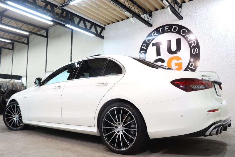 AMG Eクラス E53 4MATIC+ ｴｸｽｸﾙｰｼﾌﾞ&ﾚｰﾀﾞｰｾｰﾌﾃｨPKG　ISG搭載 後期 1ｵｰﾅｰ ｷｰﾚｽｺﾞｰ 黒本革 ﾍﾞﾝﾁﾚｰﾀｰ ﾊﾟﾉﾗﾏSR ﾍｯﾄﾞｱｯﾌﾟD MBUXﾅﾋﾞTV&ARﾅﾋﾞTV ｽﾏﾎ連携 ﾌﾞﾙﾒｽﾀｰ 360ｶﾒﾗ PTS LEDﾗｲﾄ ﾊﾝｽﾞﾌﾘｰA AMG専用装備&ﾁｭｰﾆﾝｸﾞ ﾜｲﾔﾚｽ充電 9AT　2年保証