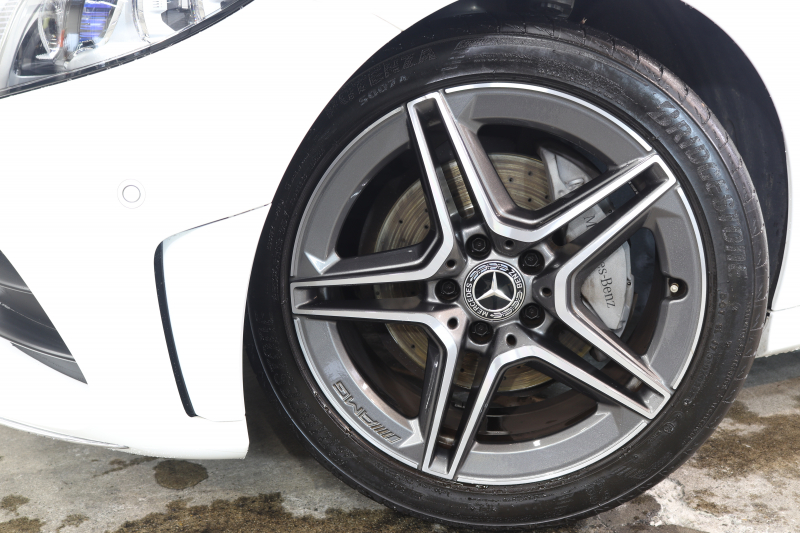 メルセデスベンツ Cクラス C220dｽﾃｰｼｮﾝﾜｺﾞﾝ AVG AMGﾗｲﾝ ﾚｰﾀﾞｰｾｰﾌﾃｨPKG　後期 MEｺﾈｸﾄ ｷｰﾚｽｺﾞｰ 黒革 HDDﾅﾋﾞTV ｽﾏﾎ連携 ﾊﾞｯｸｶﾒﾗ PTS LEDﾗｲﾄ 自動Rｹﾞｰﾄ AMGｴｱﾛ&18AW ｴｱｻｽ 9AT　2年保証