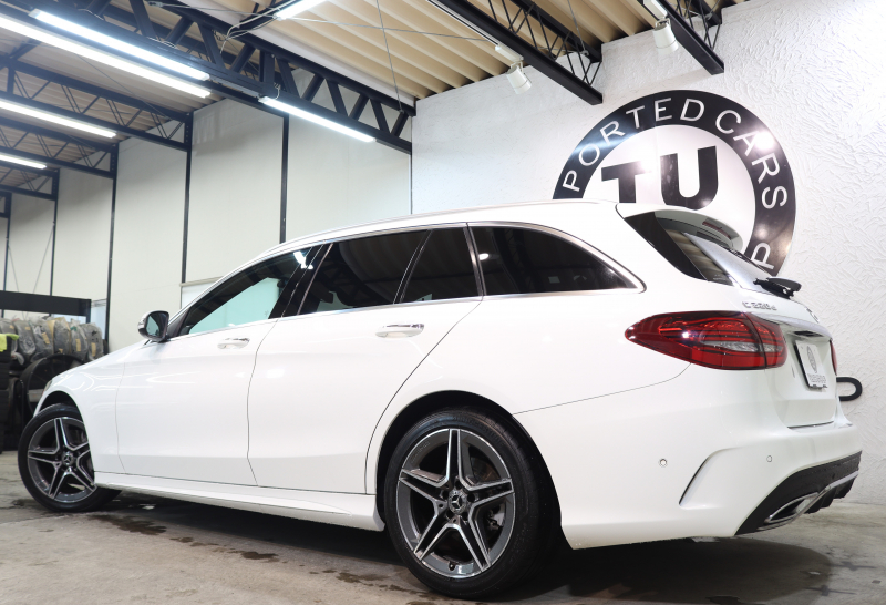 メルセデスベンツ Cクラス C220dｽﾃｰｼｮﾝﾜｺﾞﾝ AVG AMGﾗｲﾝ ﾚｰﾀﾞｰｾｰﾌﾃｨPKG　後期 MEｺﾈｸﾄ ｷｰﾚｽｺﾞｰ 黒革 HDDﾅﾋﾞTV ｽﾏﾎ連携 ﾊﾞｯｸｶﾒﾗ PTS LEDﾗｲﾄ 自動Rｹﾞｰﾄ AMGｴｱﾛ&18AW ｴｱｻｽ 9AT　2年保証