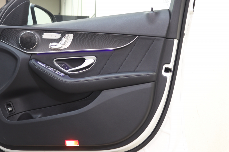 メルセデスベンツ Cクラス C220dｽﾃｰｼｮﾝﾜｺﾞﾝ AVG AMGﾗｲﾝ ﾚｰﾀﾞｰｾｰﾌﾃｨPKG　後期 MEｺﾈｸﾄ ｷｰﾚｽｺﾞｰ 黒革 HDDﾅﾋﾞTV ｽﾏﾎ連携 ﾊﾞｯｸｶﾒﾗ PTS LEDﾗｲﾄ 自動Rｹﾞｰﾄ AMGｴｱﾛ&18AW ｴｱｻｽ 9AT　2年保証