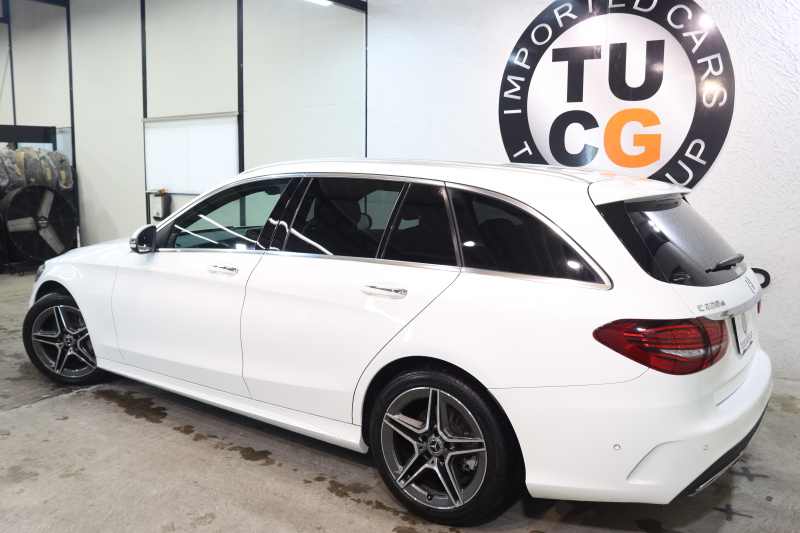 メルセデスベンツ Cクラス C220dｽﾃｰｼｮﾝﾜｺﾞﾝ AVG AMGﾗｲﾝ ﾚｰﾀﾞｰｾｰﾌﾃｨPKG　後期 MEｺﾈｸﾄ ｷｰﾚｽｺﾞｰ 黒革 HDDﾅﾋﾞTV ｽﾏﾎ連携 ﾊﾞｯｸｶﾒﾗ PTS LEDﾗｲﾄ 自動Rｹﾞｰﾄ AMGｴｱﾛ&18AW ｴｱｻｽ 9AT　2年保証