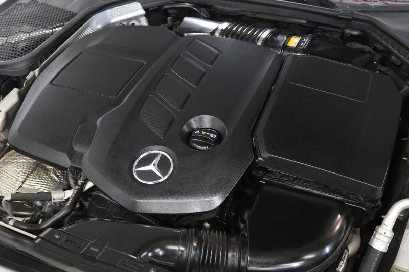 メルセデスベンツ Cクラス C220dｽﾃｰｼｮﾝﾜｺﾞﾝ AVG AMGﾗｲﾝ ﾚｰﾀﾞｰｾｰﾌﾃｨPKG　後期 MEｺﾈｸﾄ ｷｰﾚｽｺﾞｰ 黒革 HDDﾅﾋﾞTV ｽﾏﾎ連携 ﾊﾞｯｸｶﾒﾗ PTS LEDﾗｲﾄ 自動Rｹﾞｰﾄ AMGｴｱﾛ&18AW ｴｱｻｽ 9AT　2年保証